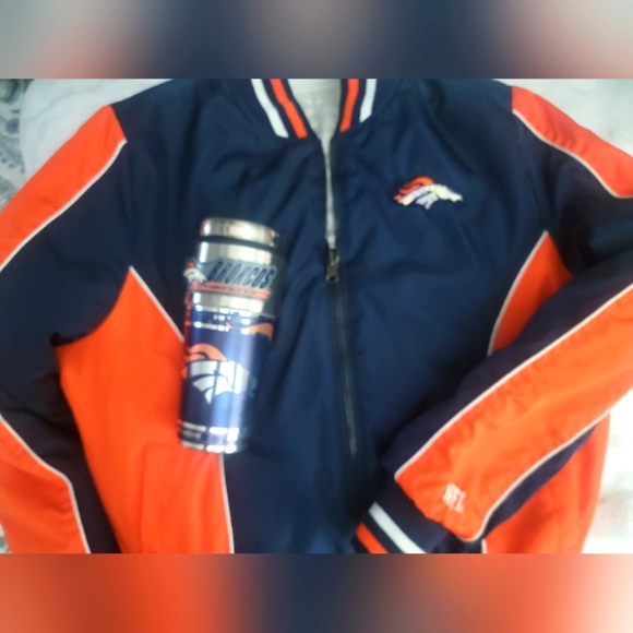 Women's Bronco Reversible Jacket Small also free Bronco thermal cup with purchas - Picture 2 of 8